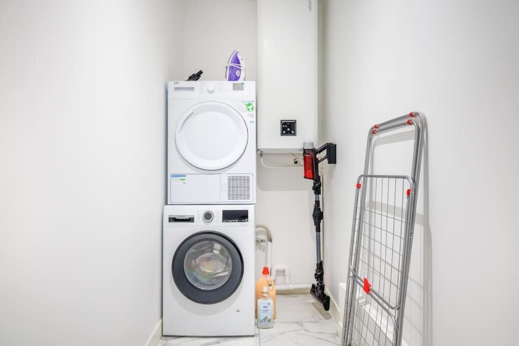 Beautiful Flat For 6 People #6 Apartment Asnieres-sur-Seine Bagian luar foto